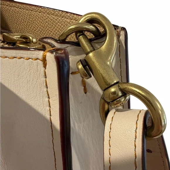 🌿 Coach Charlie Carryall Signature Rose Print Satchel 🌿 - Picture 11 of 12